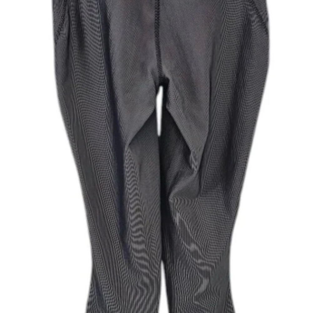 Lululemon Athletica Charcoal Leggings - Picture 2 of 15